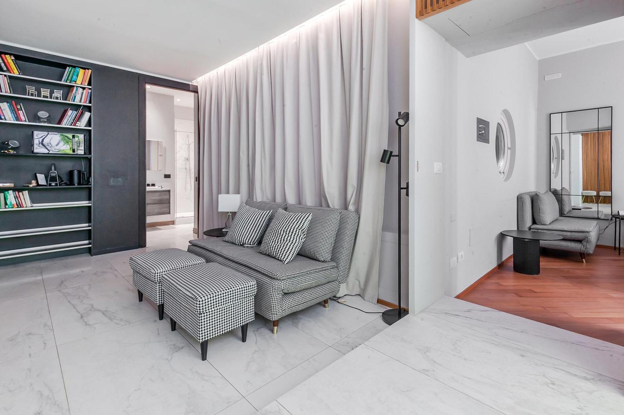 San Babila Prestige - A Few Steps From Duomo Appartamento *